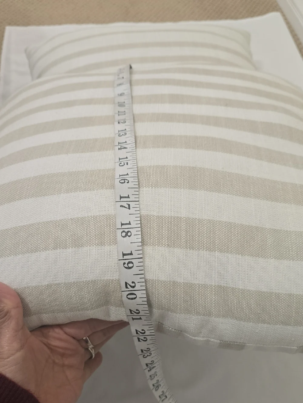 Potterybarn 2 Stripped Linen Decorative‎ Pillows